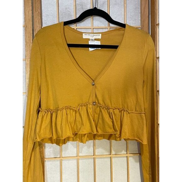 NWT Urban Outfitters XS Ruffle Cardigan - Picture 2 of 15